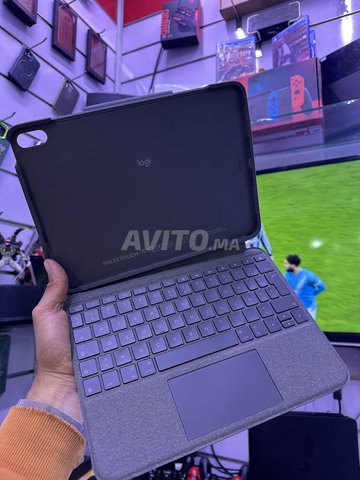 لوحة مفاتيح Logitech Magic Folio iPad 11 بوصة