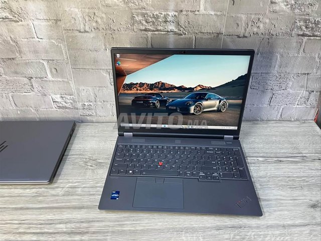 Lenovo thinkpad p16 gen 2 RTX 4000 12g Vram