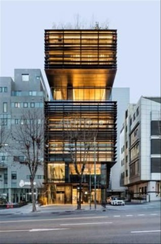 Lot terrain immeuble vue jardin Hamria