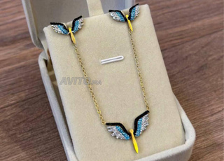 طقم سلسلة وحلقات الأجنحة