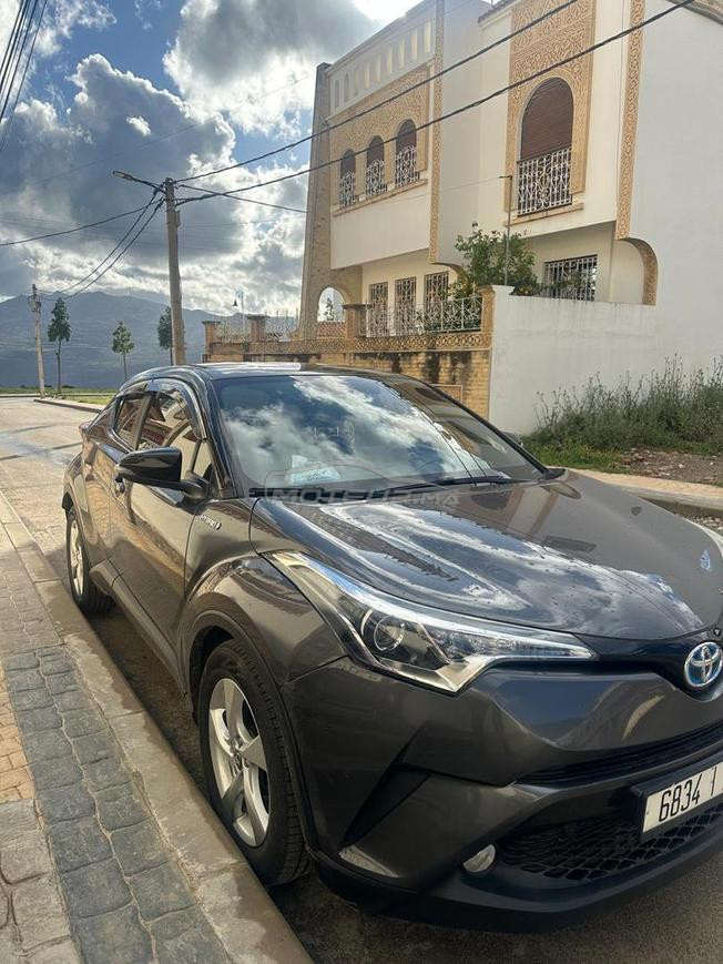 TOYOTA CHR hybride 