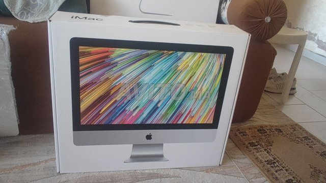 مجموعة من أجهزة ايماك جديدة لم تستخدم قط