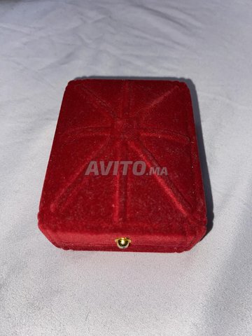 طقم نقرة خالص مع أحجار كريمة