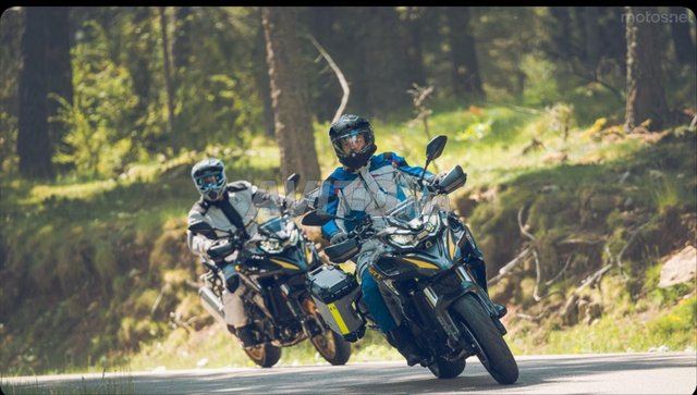 QJMOTOR SRT 900 SX TOURING