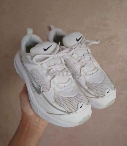 Nike أصلية مستعملة كالجديدة مقاس 42