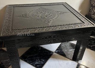 طاولة صالون