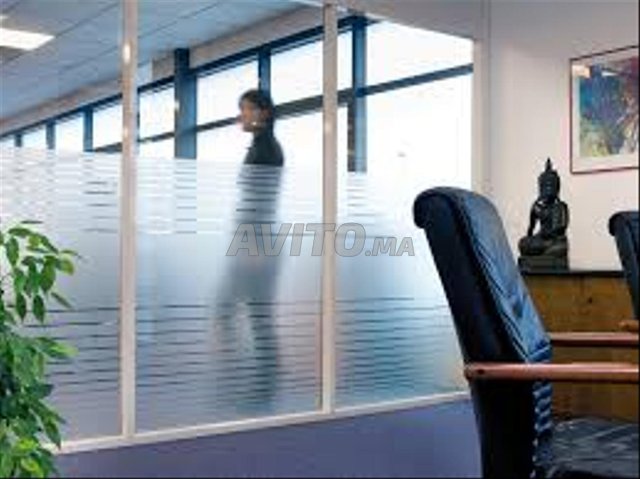 فيلم لاصق لتزيين