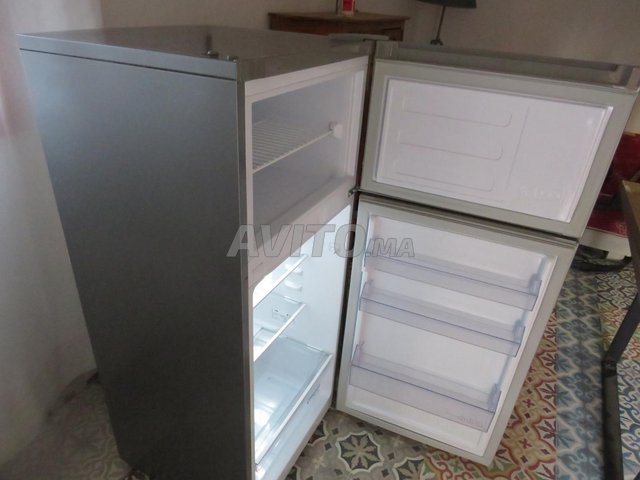 A VENDRE réfrigérateur congélateur BEKO