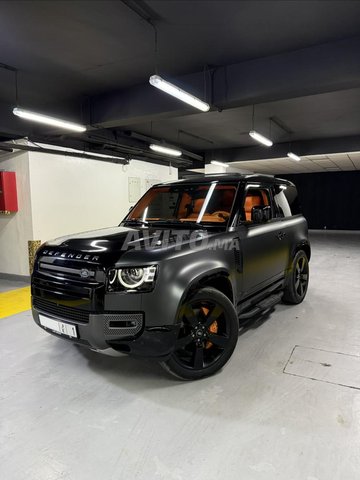 لاند روفر ديفندر 2023