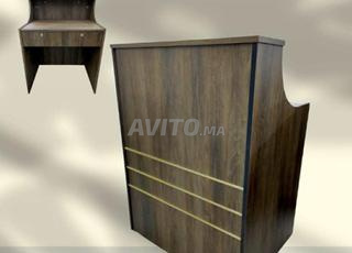 منضدة استقبال