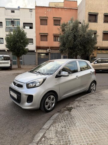 KIA Picanto Essence Manuelle 2017 à Casablanca