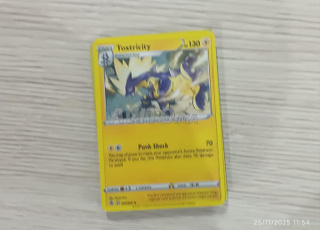 Plusieurs cartes Pokémon rares et normales