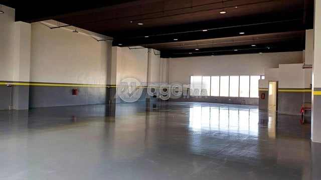 MHD-AI-1002 - Commerce à louer à Zone industrielle