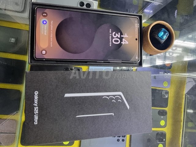 Samsung s25 Ultra 512GB avec boite et cable
