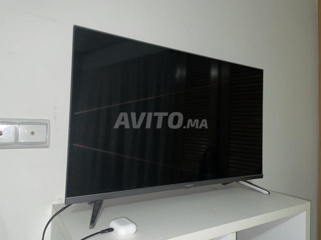 television skyworth bon état 