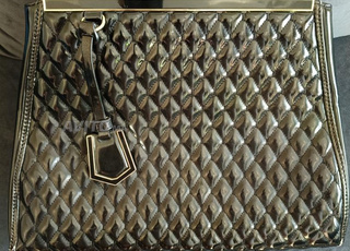 حقيبة يد جلدية