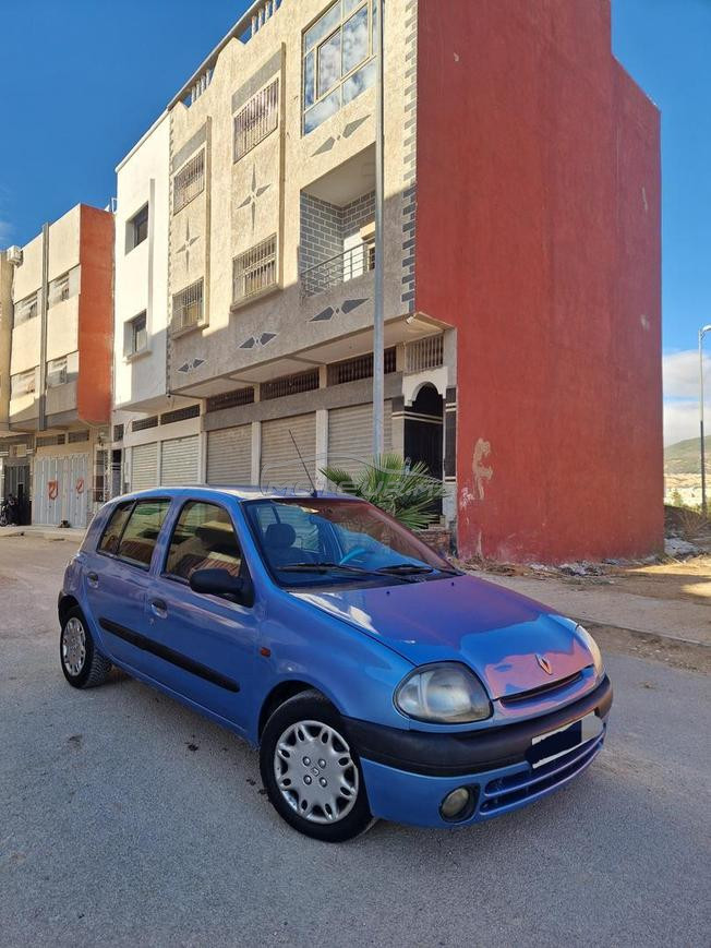 clio diesel premire main ✋️