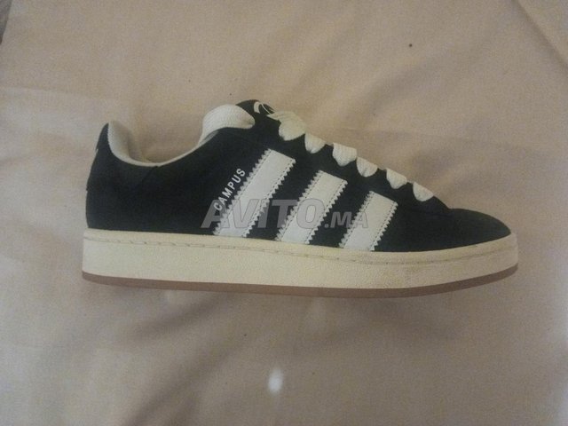 أديداس 00s أصلية لون أسود 42