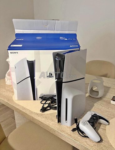 Ps5 slim standard avec lecteur Cd
