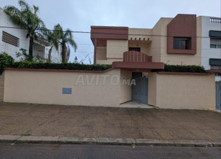 Villa à vendre 399m² 3 façade (mosquée badr )
