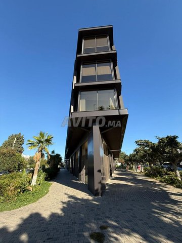 محل تجاري 190m2 شارع راندي