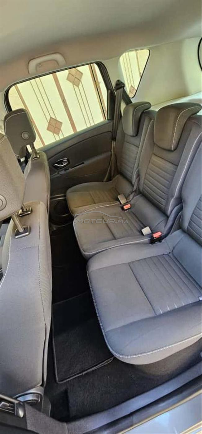 RENAULT SCENIC AUTOMATIQUE 