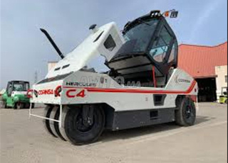 متوفر حديقة مدحلات إطارات مستعملة