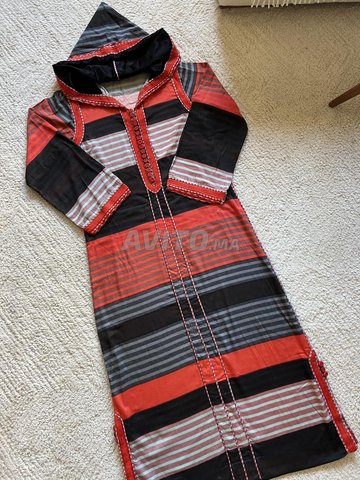 جلابة خياطة باليد