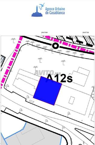 745 m² zone A12s. Casa centre - 2