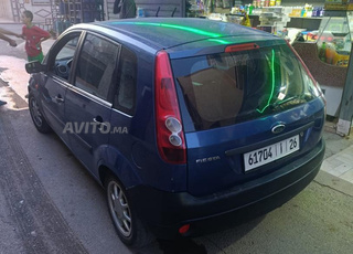 Ford Fiesta Essence Manuelle 2008 à Oujda