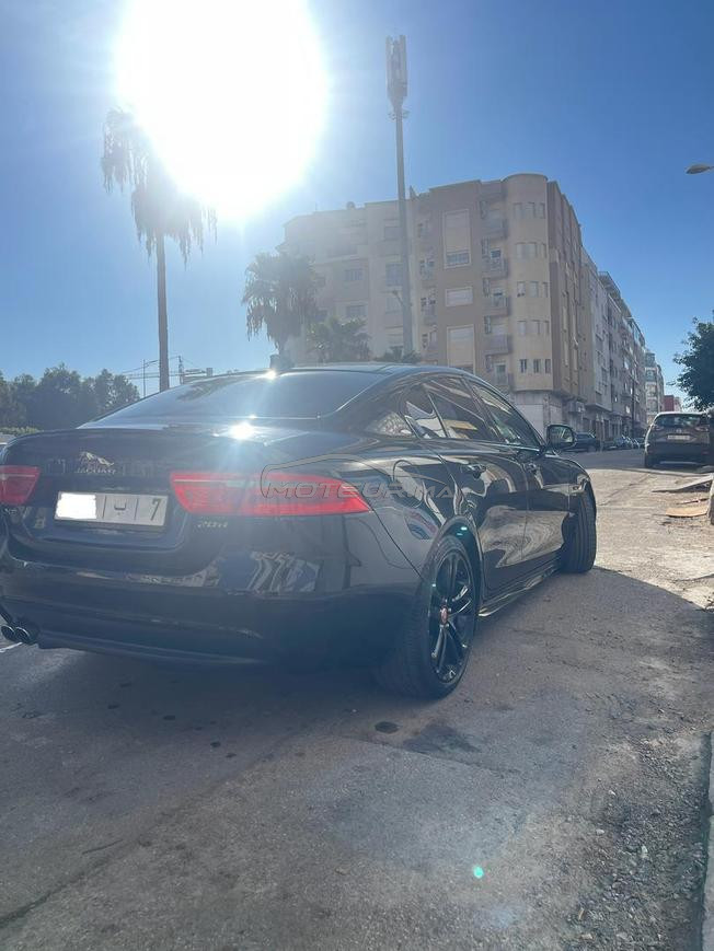 Jaguar XE Diesel Automatique 2018 à Casablanca