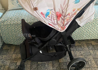 عربة أطفال في حالة جيدة جدا