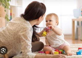 عاملة منزل و مربية و الطبخ