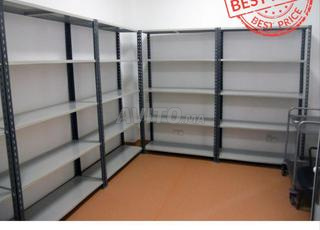 رفوف معدنية