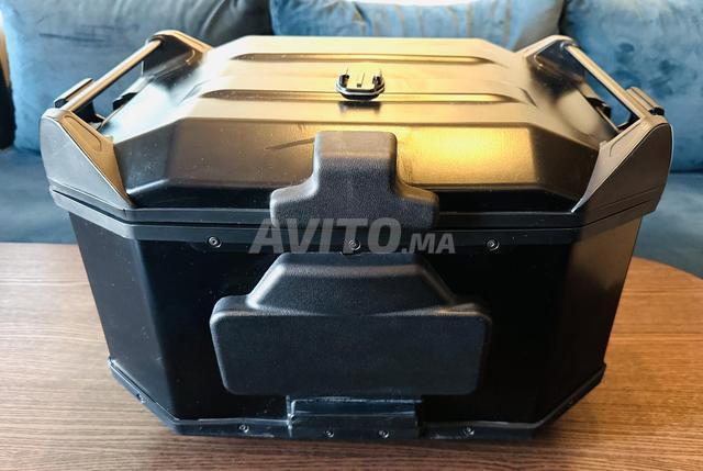 Top case 45l en très bon état - 2