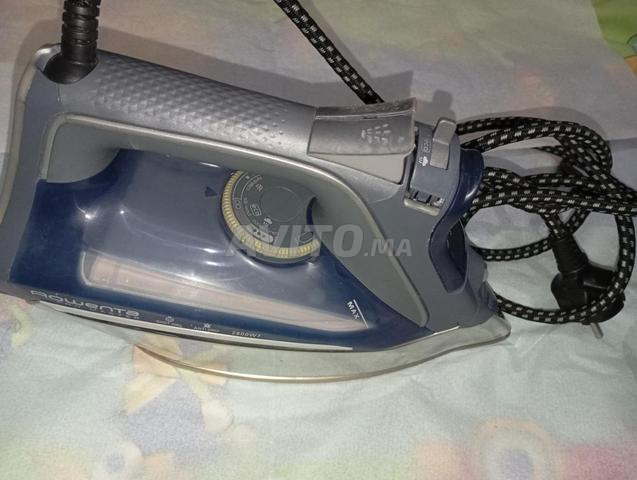 En bon état, fer à repasser