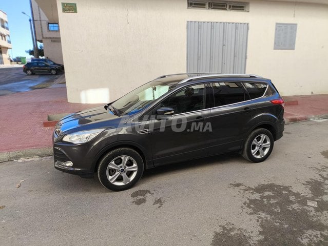 Ford Kuga état neuf