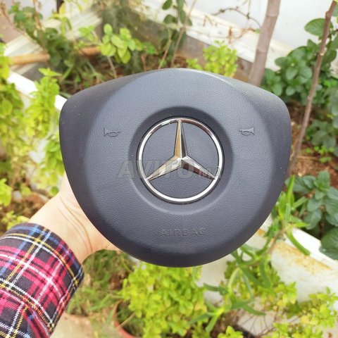 وسادة هوائية مرسيدس بنز