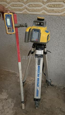 ST-LASER À DOUBLE PENTE AVEC TRÉPIED - 2
