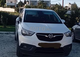 Opel Crossland Diesel Automatique 2020 à Tanger