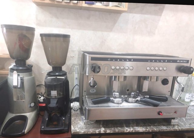 ماكينة ريميني احترافية للقهوة