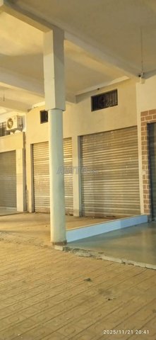 Local commercial emplacement stratégique à Izdihar