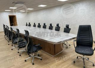 Tables de réunion élégantes