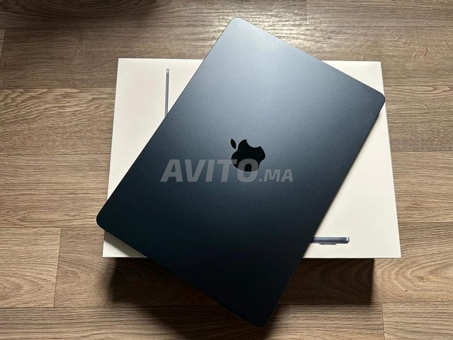 MacBook Air M2 - 8GB / 256GB SSD - Midnight
