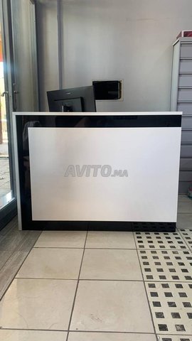 Comptoir d’accueil moderne