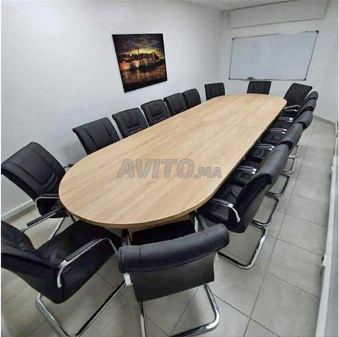 Fabrication MOBILIER BUREAU SUR MESURE TABLE DE RÉUNION