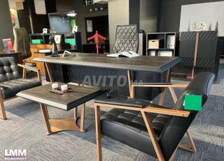 مكتب احترافي عالي الجودة من الخشب