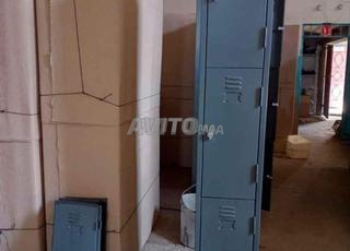 أرفف / خزانة / خزانة ملابس / صمام