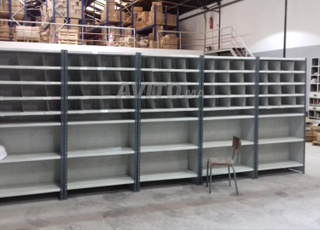 Rayonnages et matériel de manutention hz