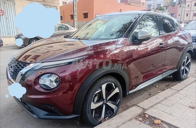 نيسان جوك إيسونس